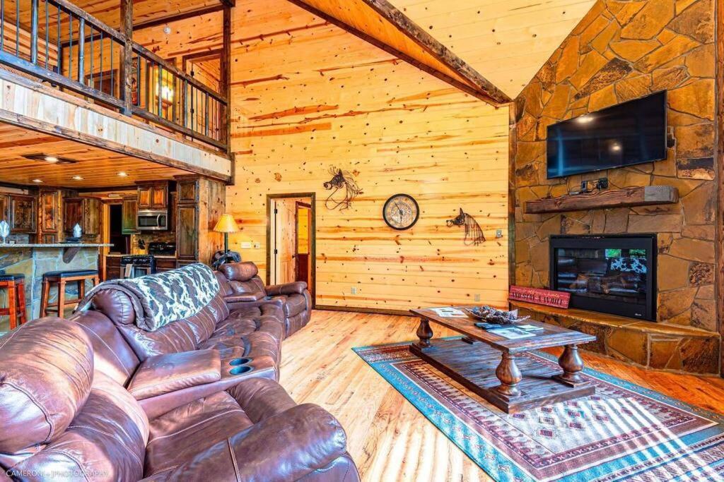 Iron Horse Lodge Sleeps 18, Games, Fire Pit, Hot Tub, Ev, More ブロークン・ボウ エクステリア 写真