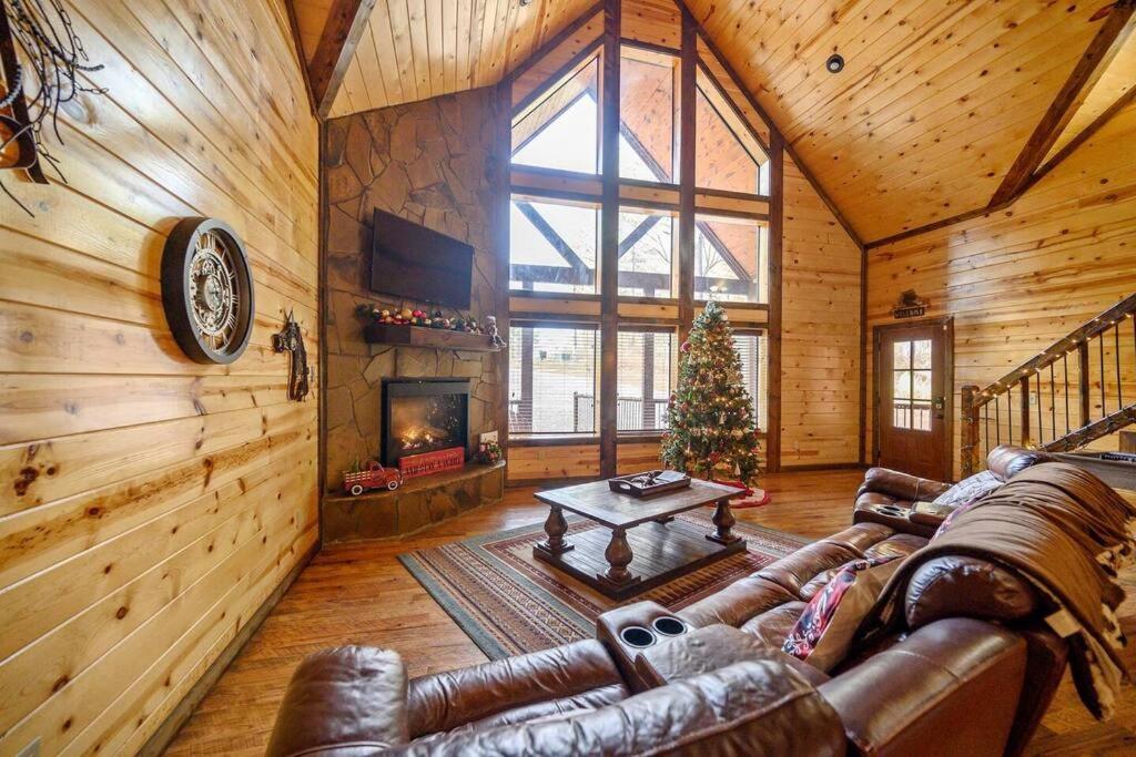 Iron Horse Lodge Sleeps 18, Games, Fire Pit, Hot Tub, Ev, More ブロークン・ボウ エクステリア 写真
