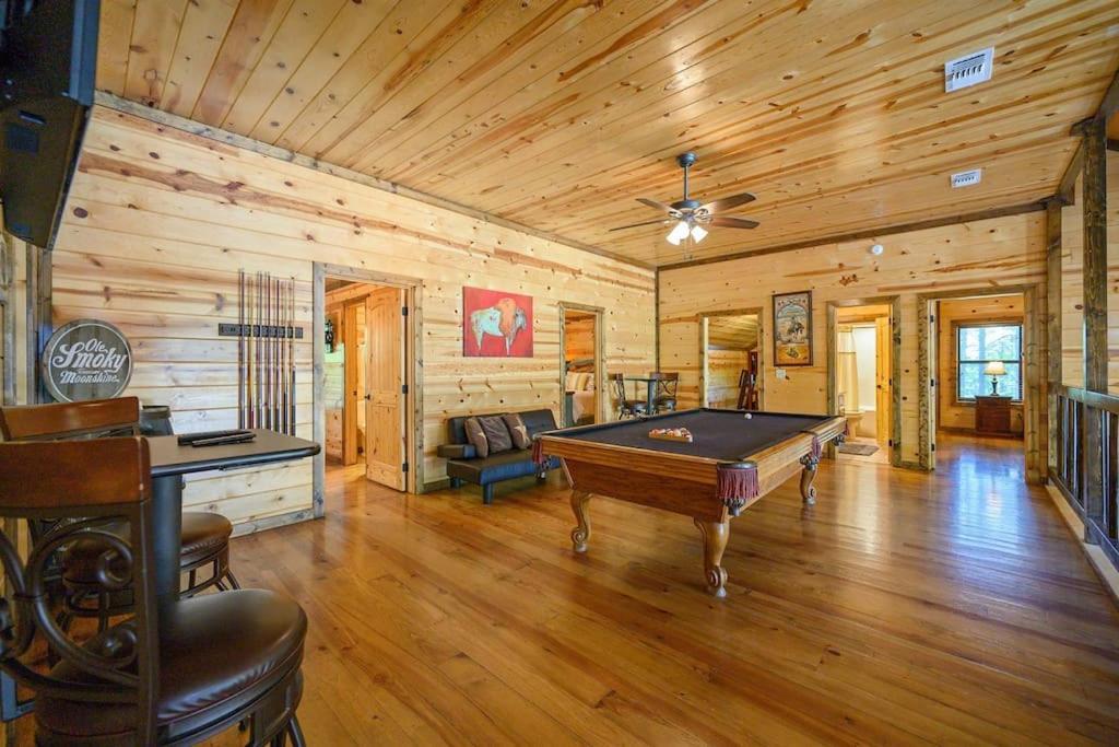 Iron Horse Lodge Sleeps 18, Games, Fire Pit, Hot Tub, Ev, More ブロークン・ボウ エクステリア 写真