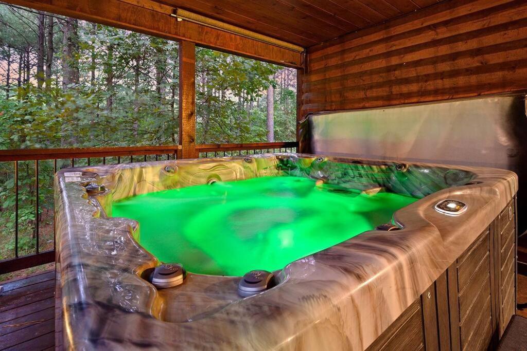 Iron Horse Lodge Sleeps 18, Games, Fire Pit, Hot Tub, Ev, More ブロークン・ボウ エクステリア 写真